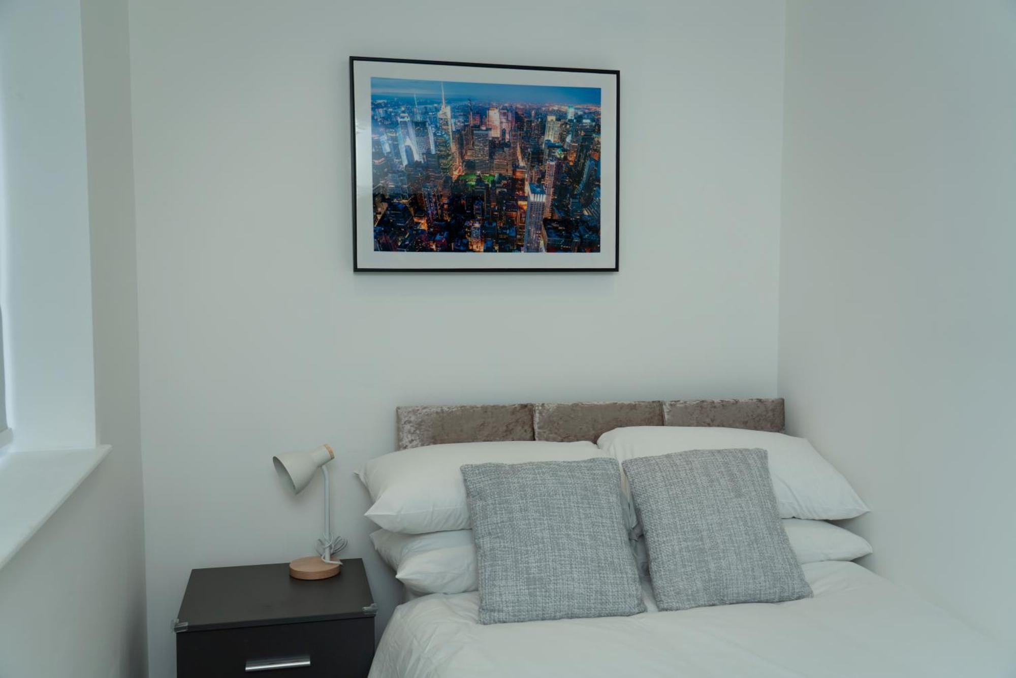 Double Bedroom Near Etihad And Coop Live With Free Parking, Shared Kitchen & Bathroom - Including Free 1-Hour Early Check-In Or Late Check-Out For Bookings Until July Manchester Exterior photo